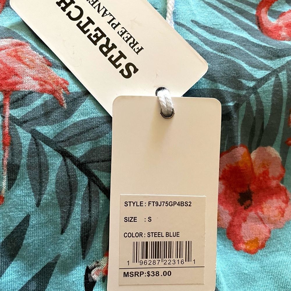 Free Planet Size Small flamingo T-shirt - Picture 4 of 6